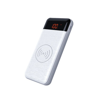 극소 USB 8000mAh 134 밀리미터 LCD는 파워 뱅크를 드러냅니다