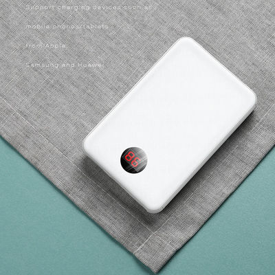 LCD 디스플레이와 10000mAh 8 핀 극소 USB 붙박이 케이블 파워 뱅크